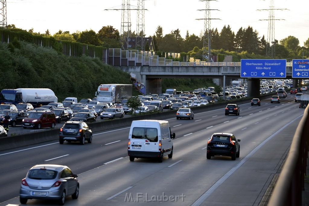 VU PKlemm A 3 Rich Frankfurt Hoehe AK Koeln Heumar P183.JPG - Miklos Laubert